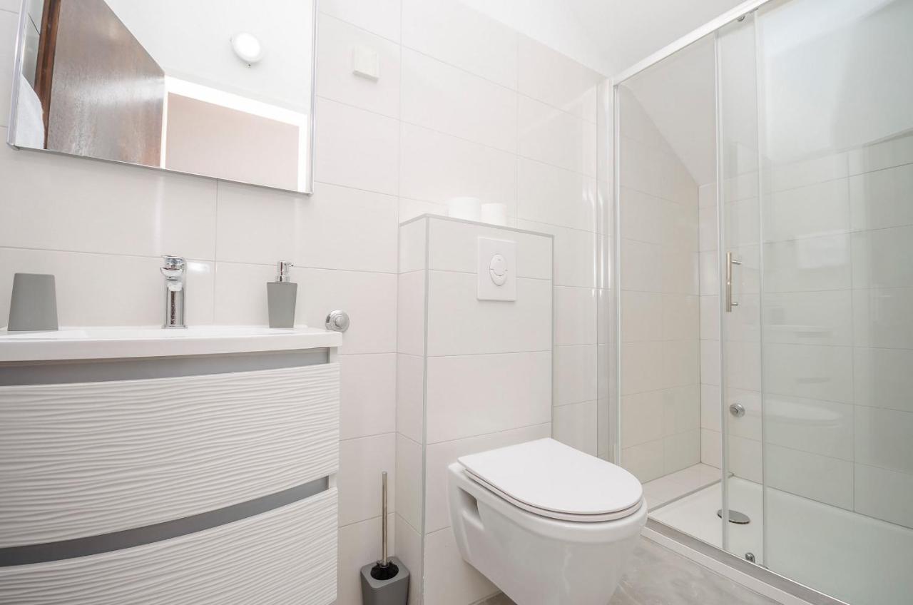 Apartments Zora Starigrad Paklenica Ngoại thất bức ảnh