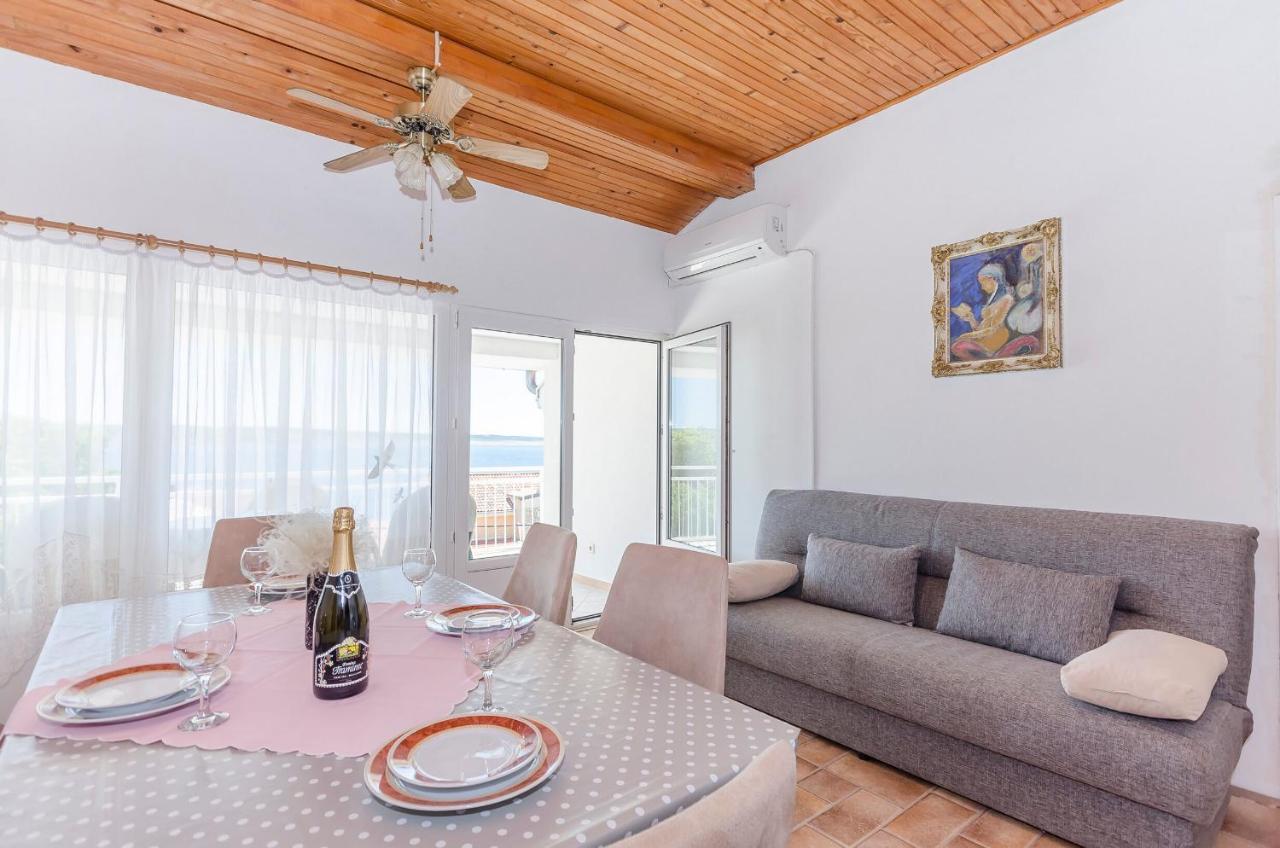 Apartments Zora Starigrad Paklenica Ngoại thất bức ảnh