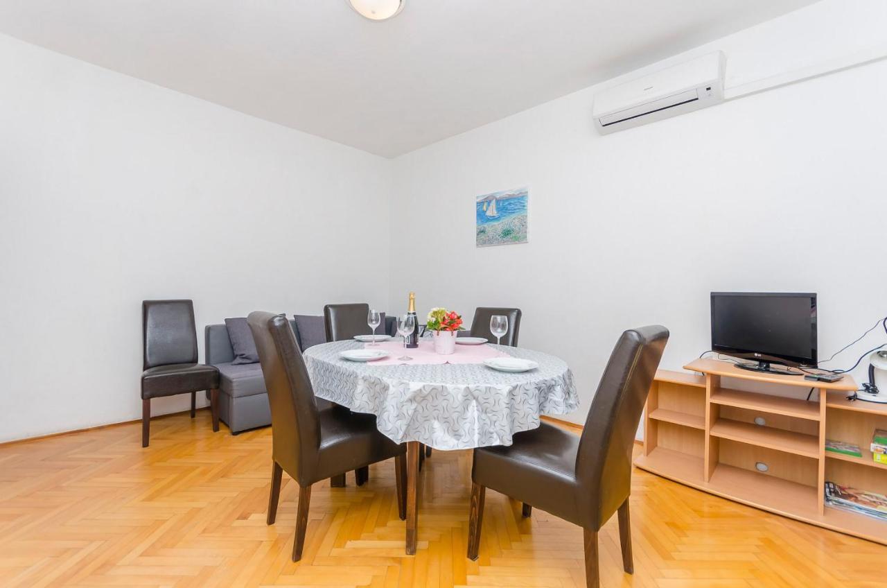 Apartments Zora Starigrad Paklenica Ngoại thất bức ảnh